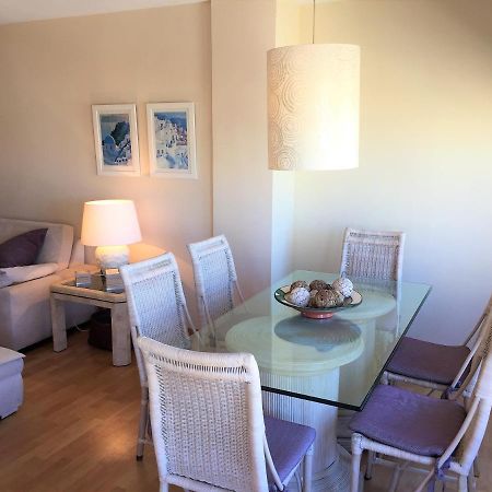 Cozy Apartment In A Beachfront Complex マレイニ・ブラウ エクステリア 写真