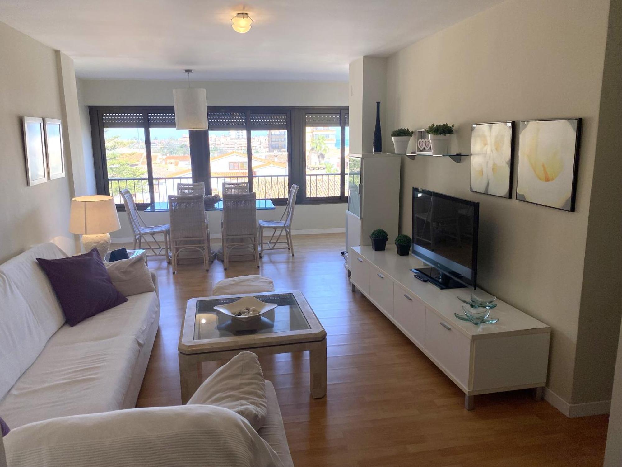 Cozy Apartment In A Beachfront Complex マレイニ・ブラウ エクステリア 写真